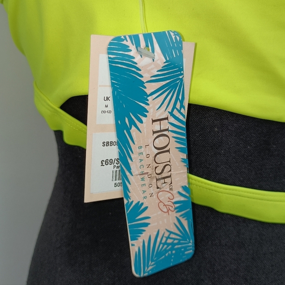 NWT House Of CB London Beachwear Aphrodite Bikini (Top Only) in Neon Lime Sz. M - Picture 8 of 9